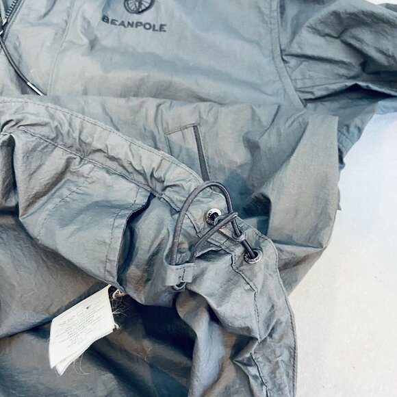 Vintage Beanpole Outdoor Gray Windbreaker with Tuck-away Hood Sz Medium - Picture 12 of 12
